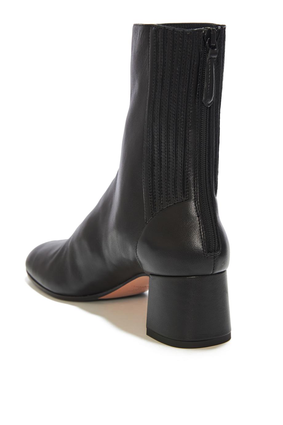 Saint Honoré 50 leather boots