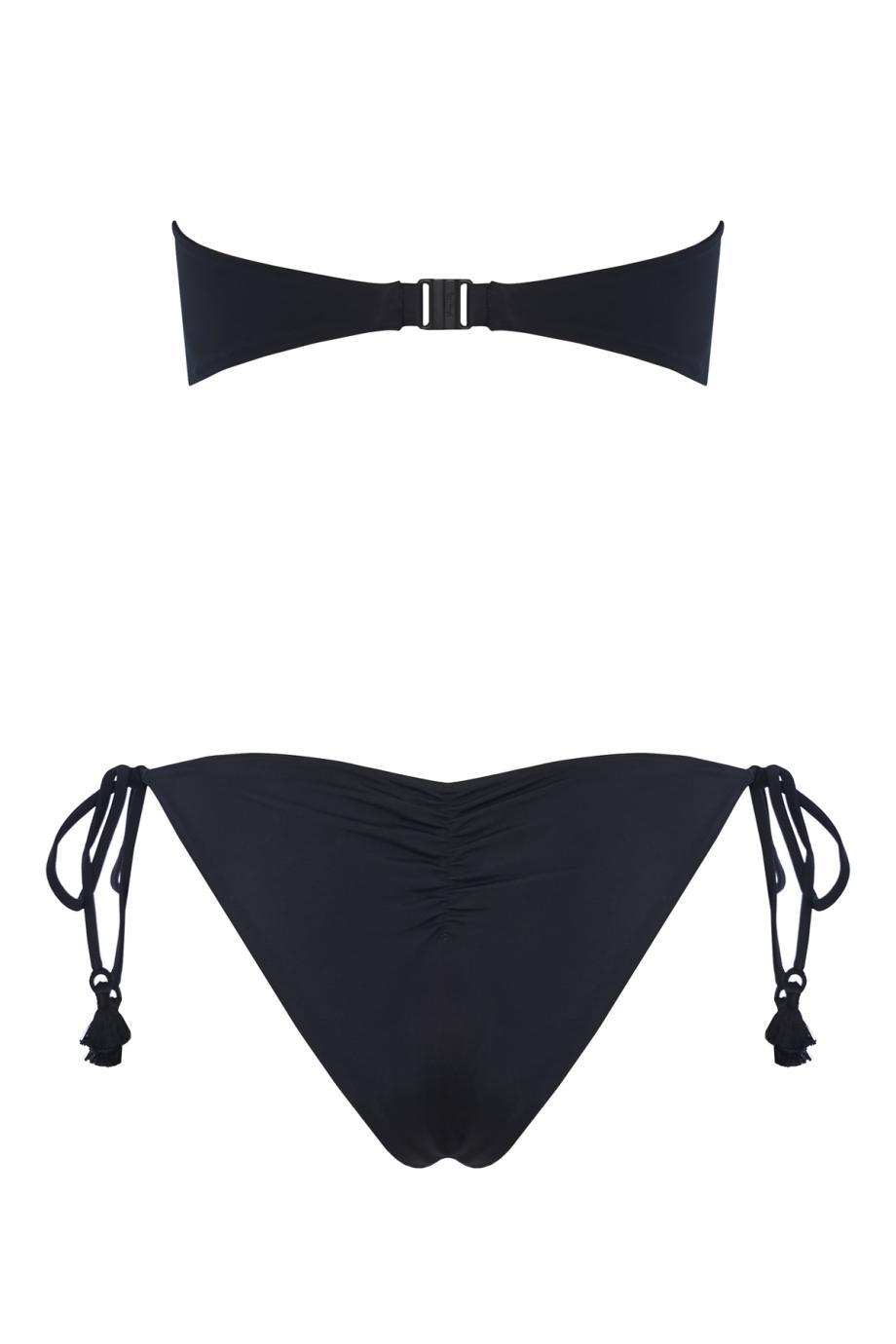 Sheshea bikini bottom
