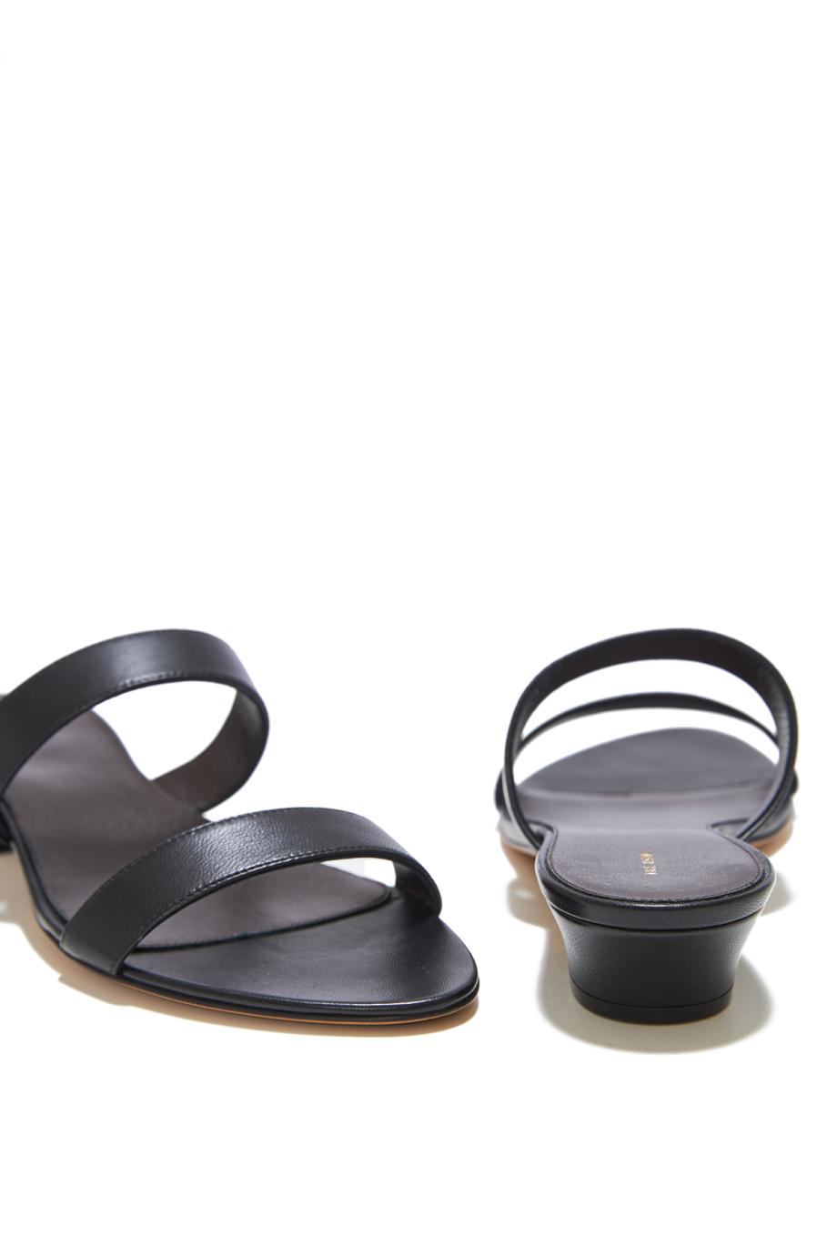 Awar 25 leather sandals 