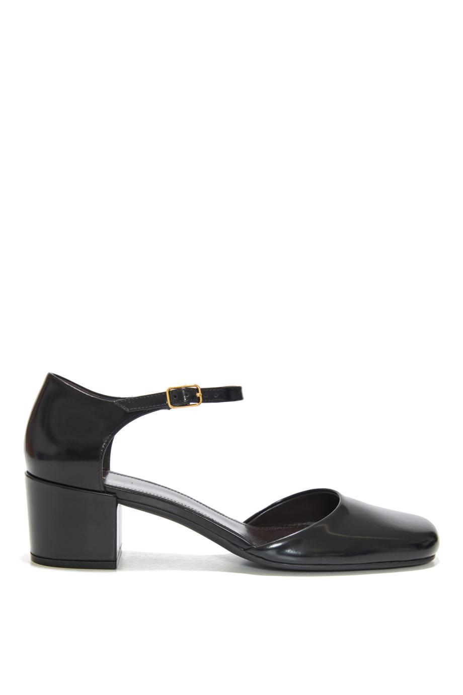 Penelope leather pumps