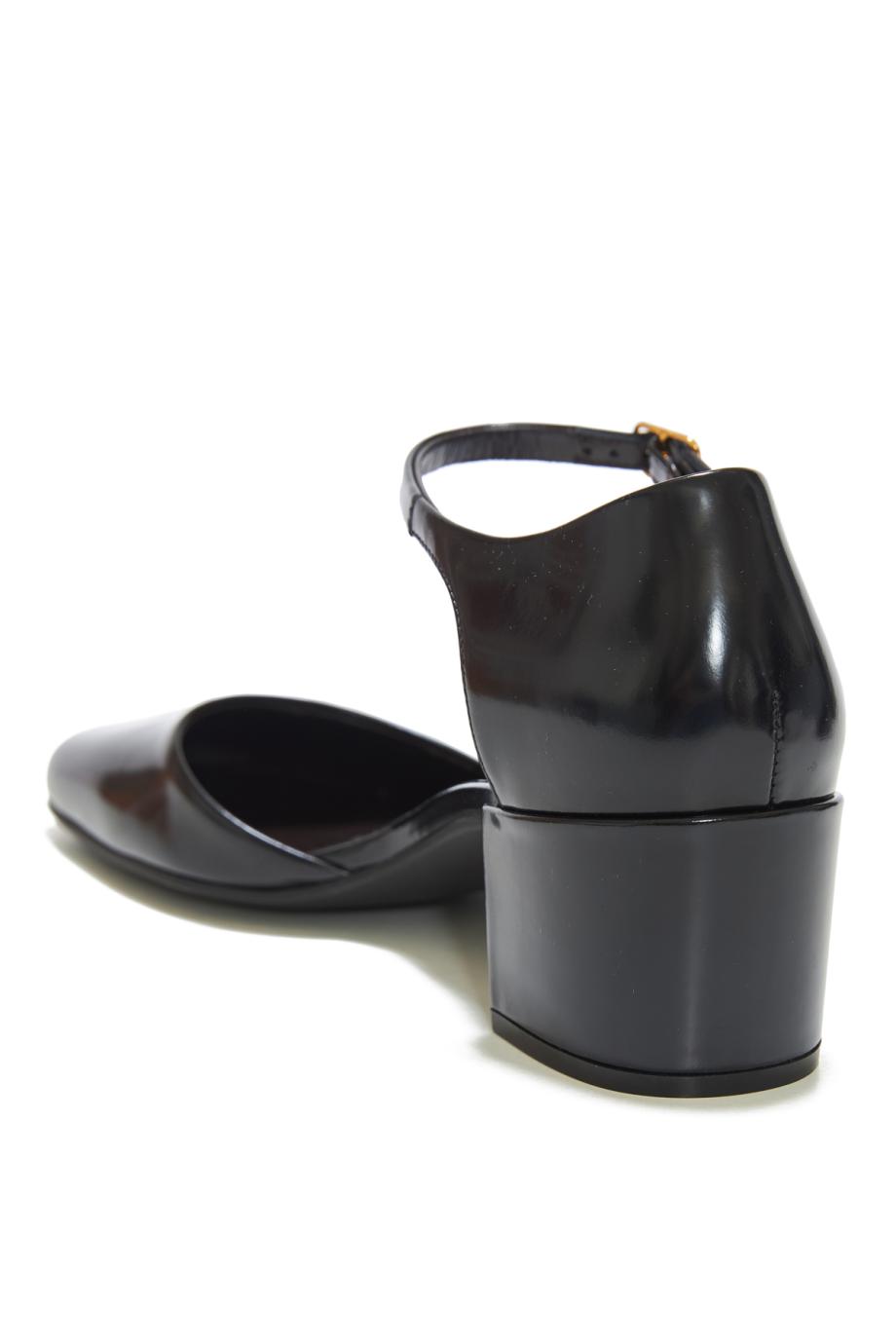 Penelope leather pumps