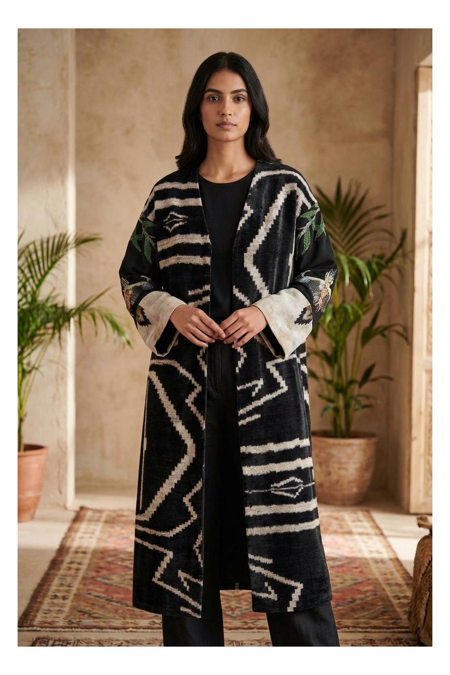 21 Whispers of the Earth silk-blend kimono