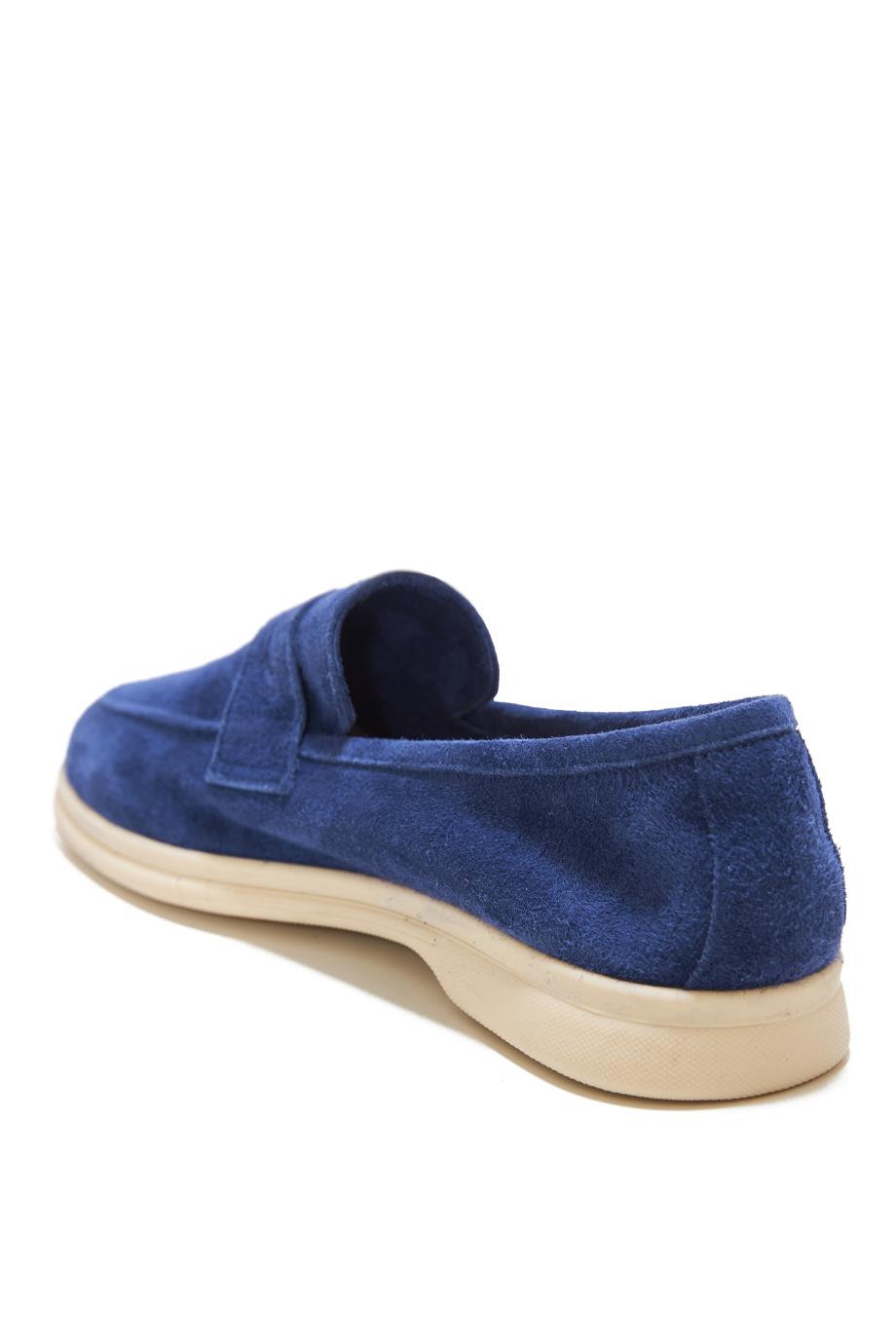 ΠΑΠΟΥΤΣΙΑ ESSENTIAL GOMMA DONNA