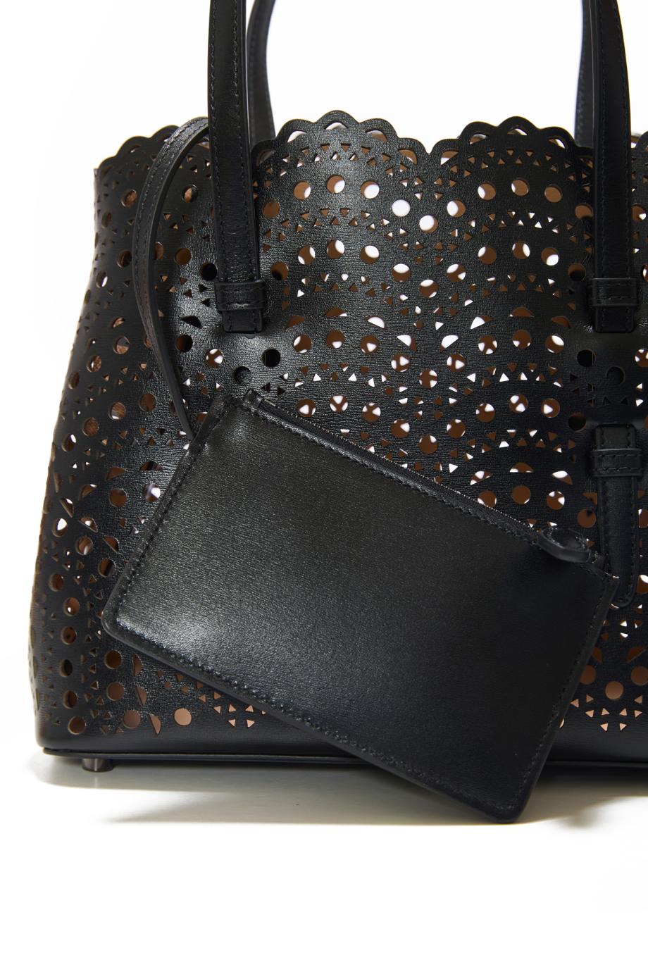 Le Mina 25 leather top handle bag in black