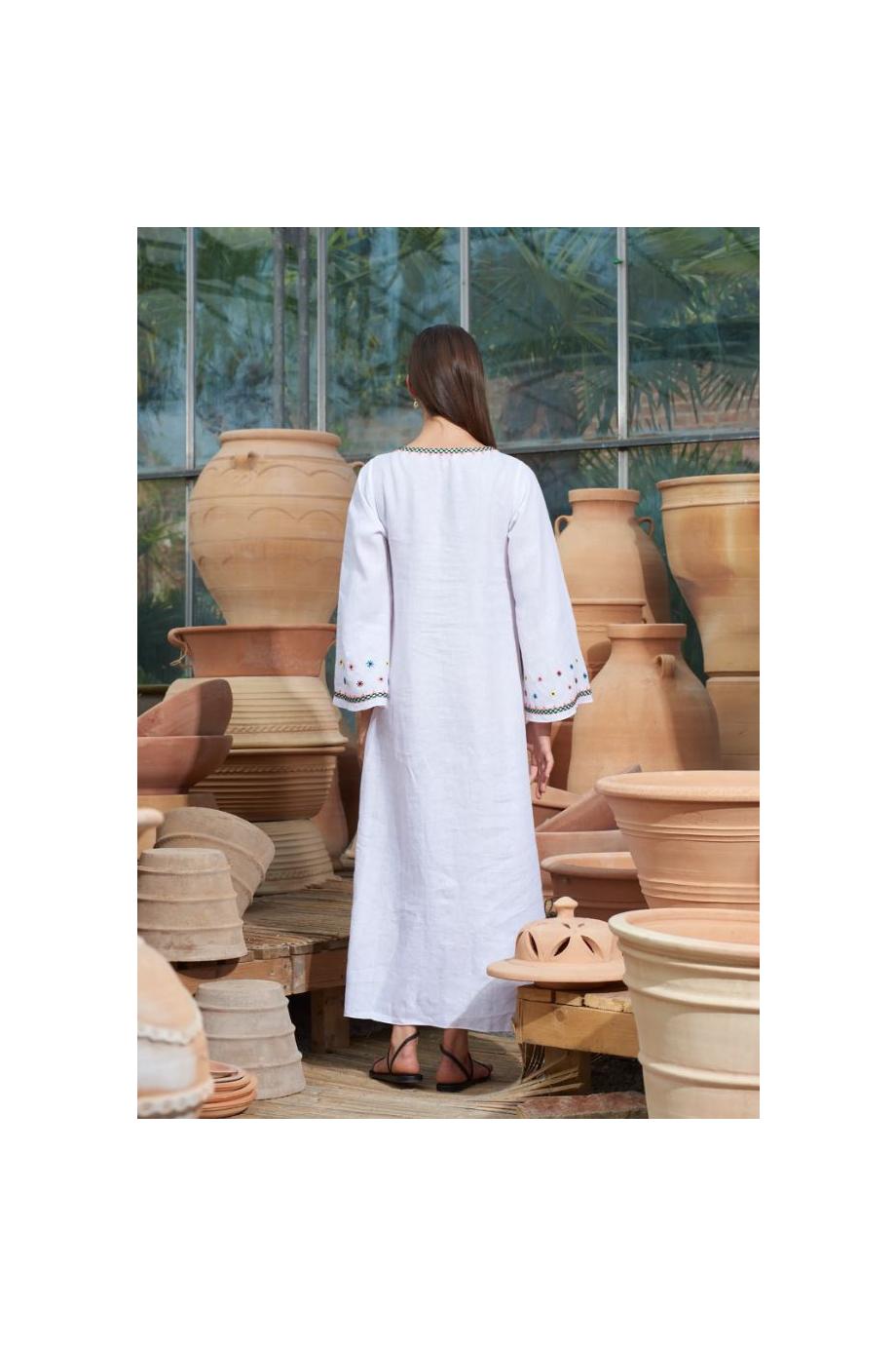 Vera embroidered linen kaftan in white 