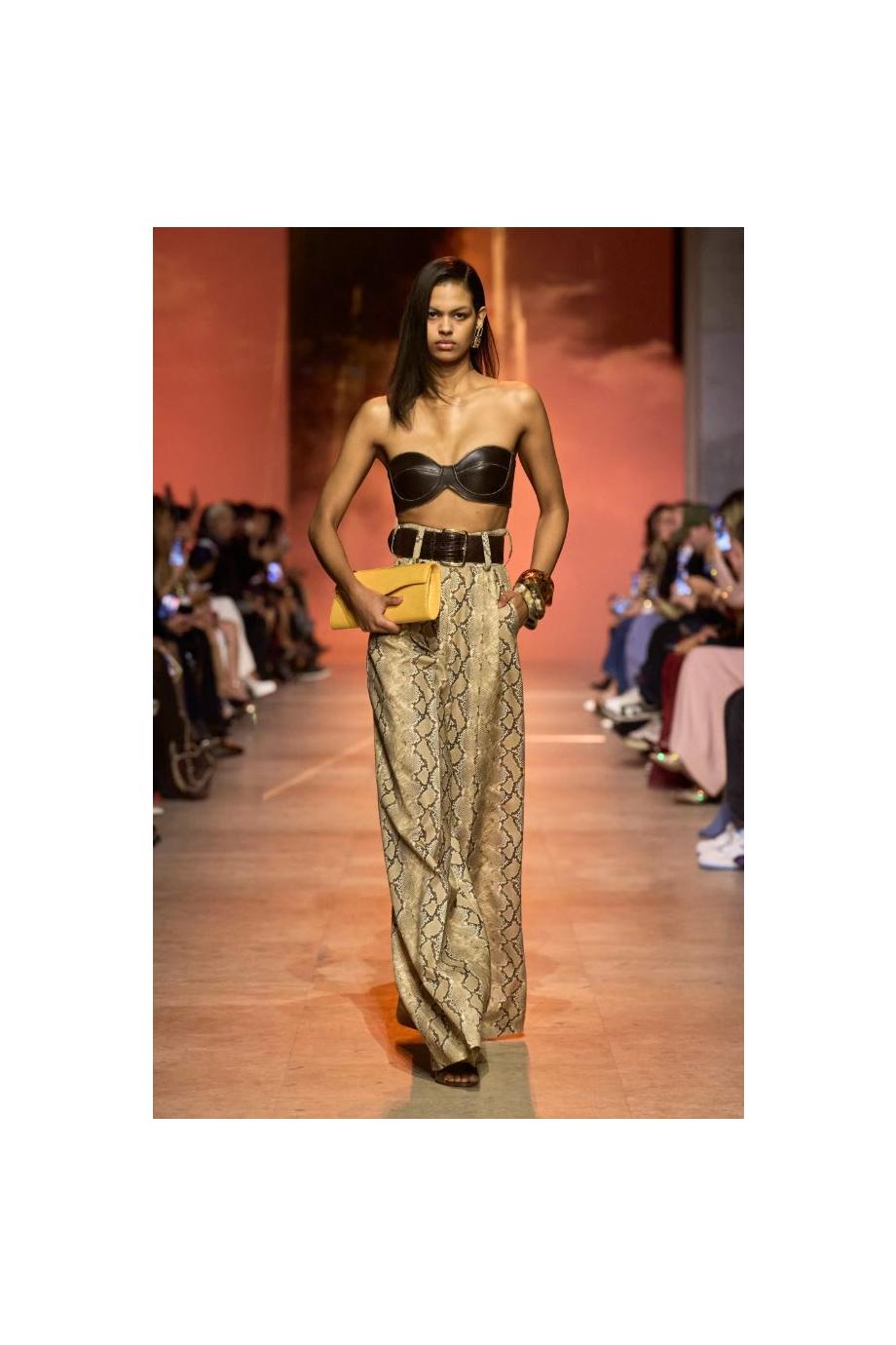 Virgon wool.printed pants in python 