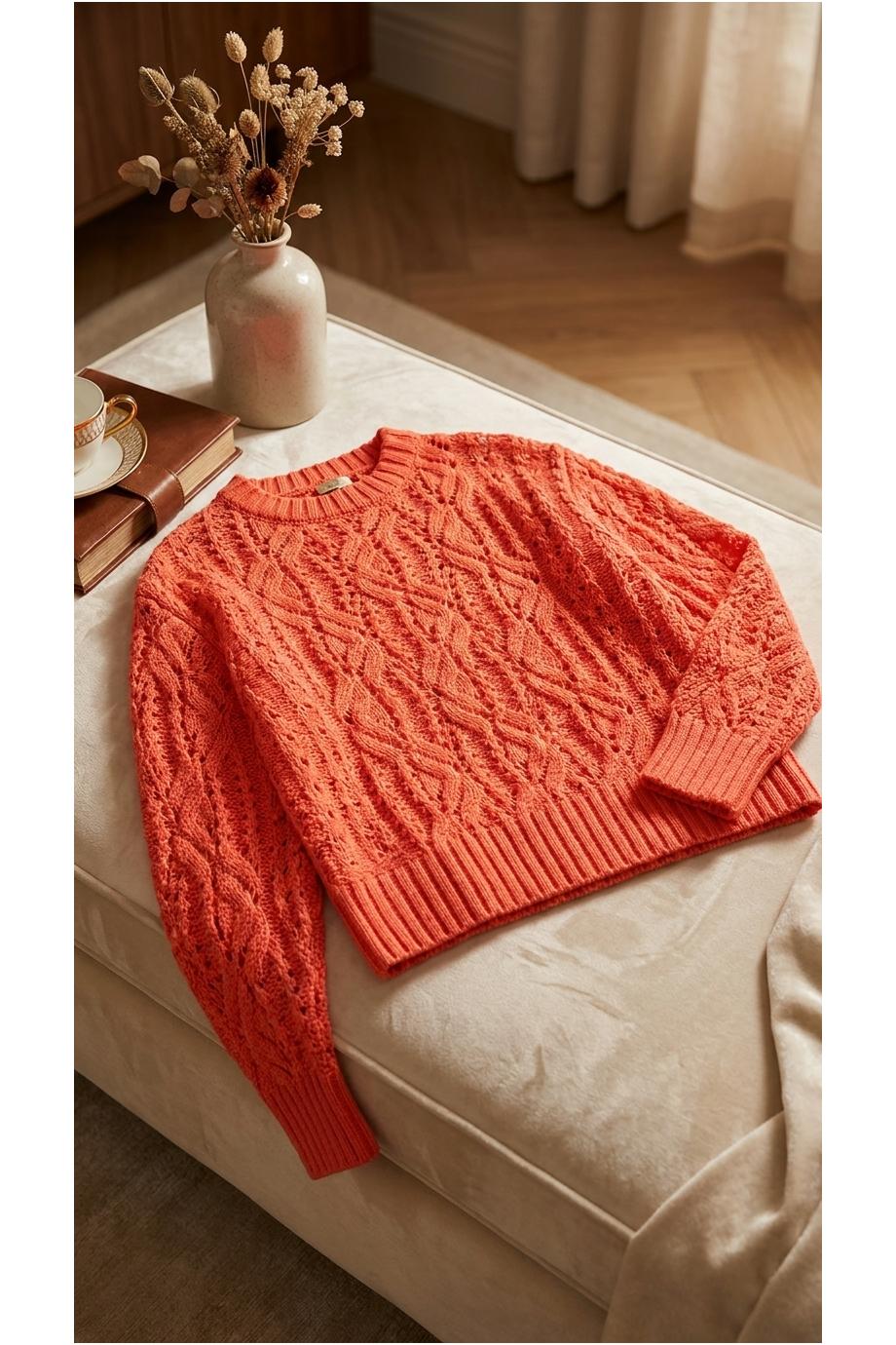 Knitted cashmere and cotton sweater in sunset