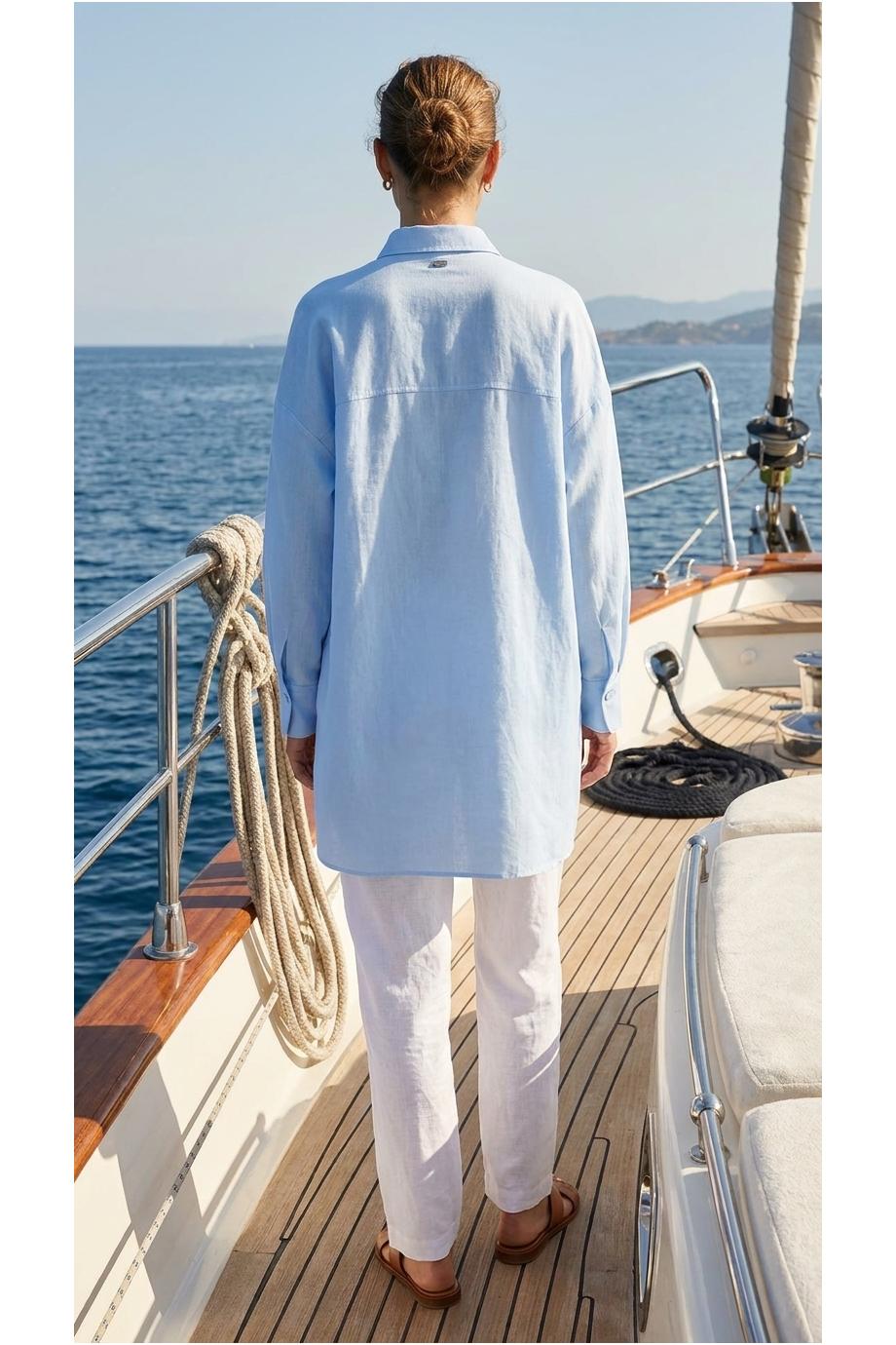 Linen shirt in light blue