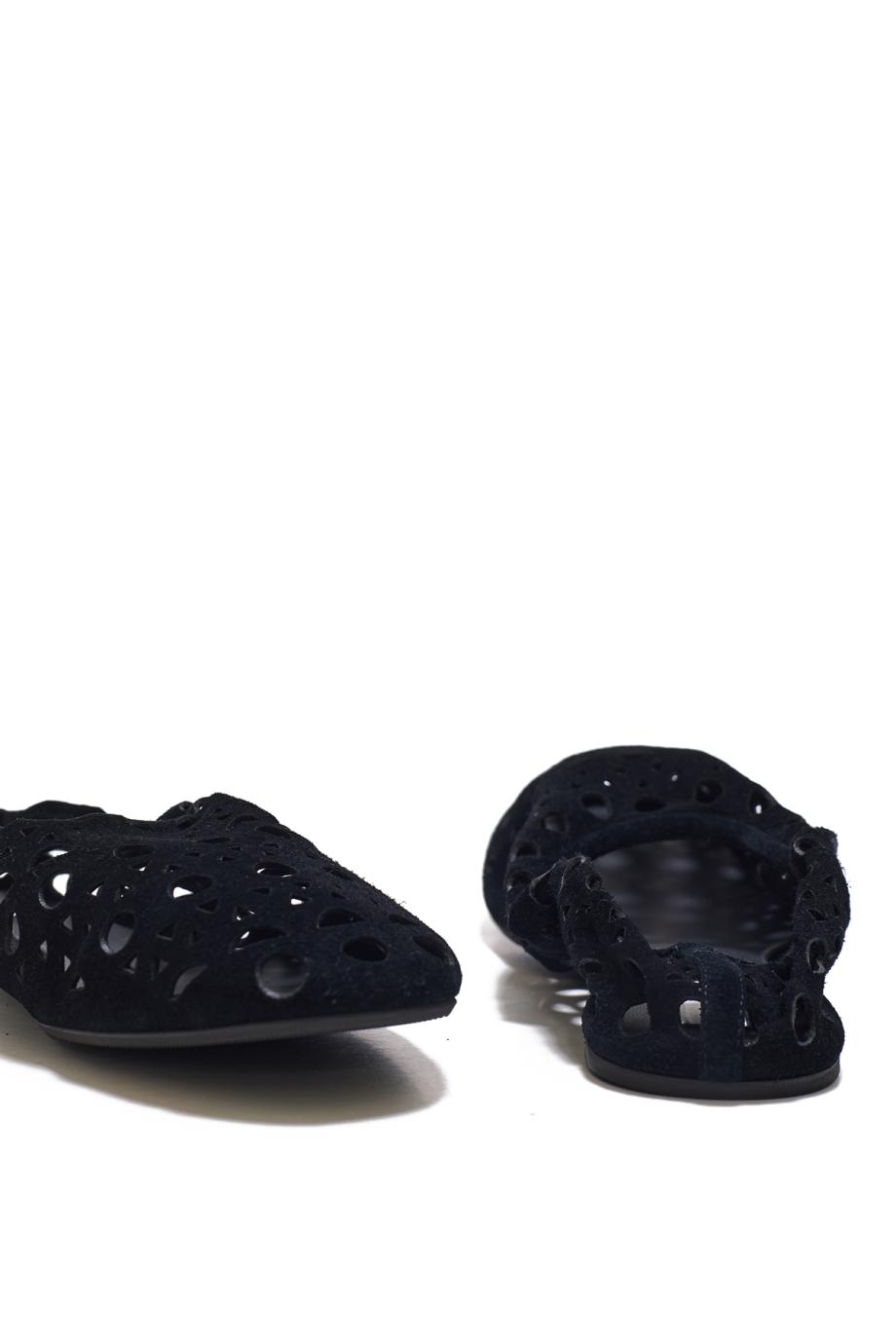 Neo Vienne suede slippers in black 