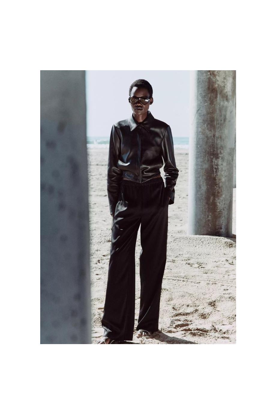 Lace-trimmed crepe pants in black