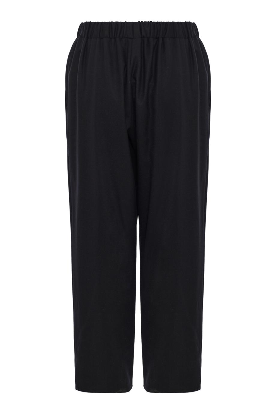Wool flannel carrot pants in black