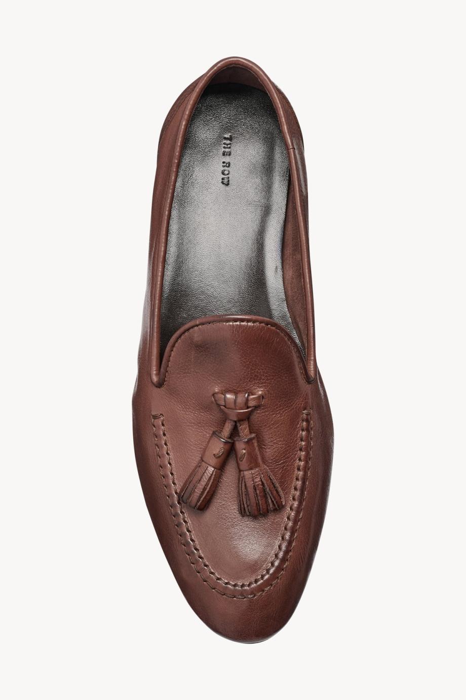 Caden tasselled grained leather loafers in chestnut