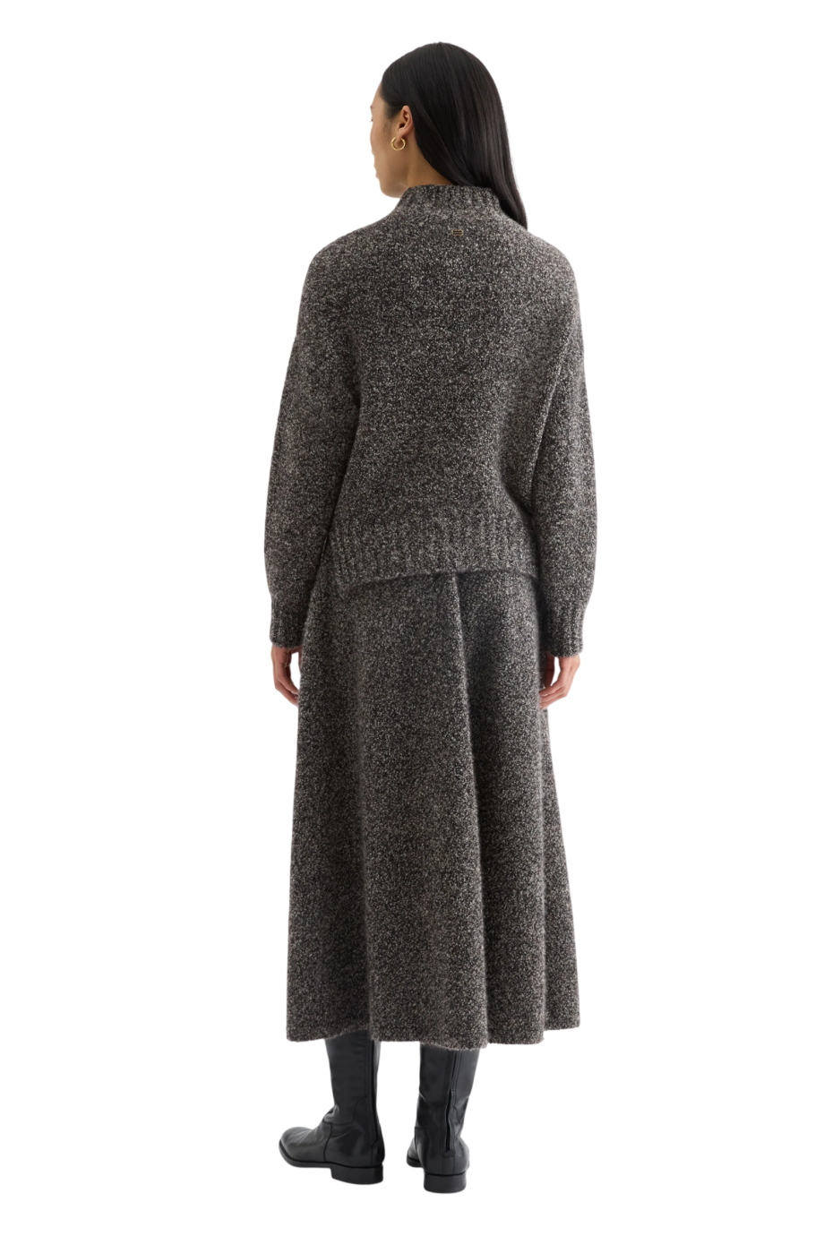 Cropped bouclé cashmere and silk sweater in chocolate