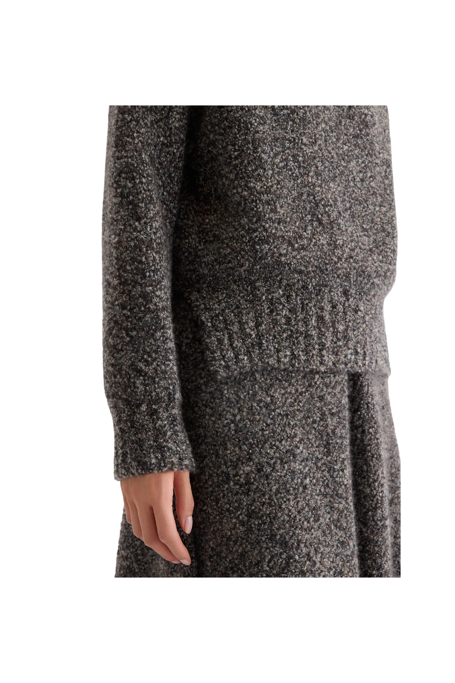Cropped bouclé cashmere and silk sweater in chocolate
