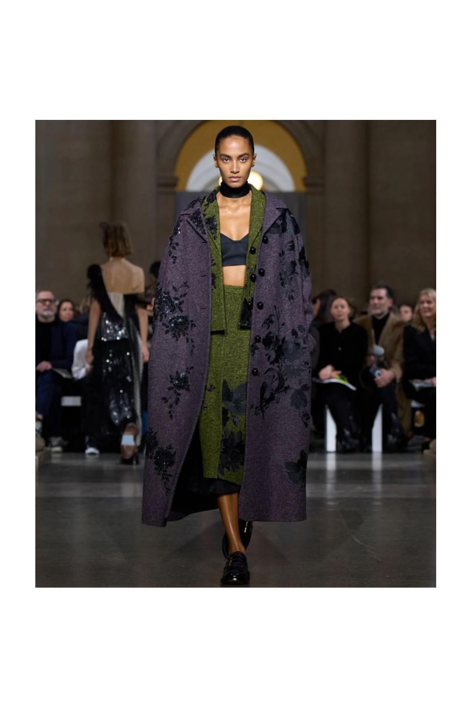 Embroidered Wool Cropped Jacket in green