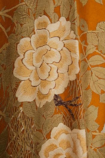 Jacquard silk shawl