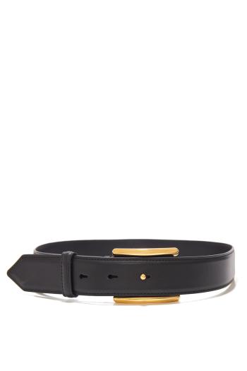 Curve belt in leather