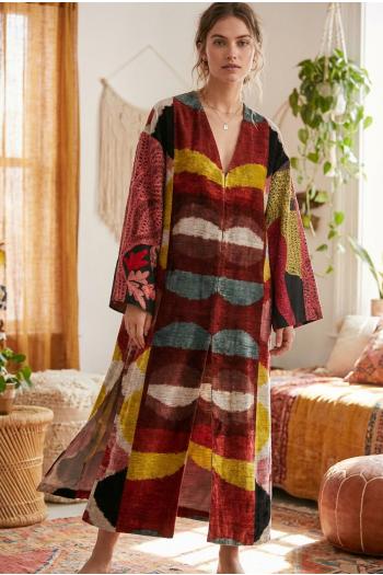 19 Whispers of the Earth silk-blend kimono