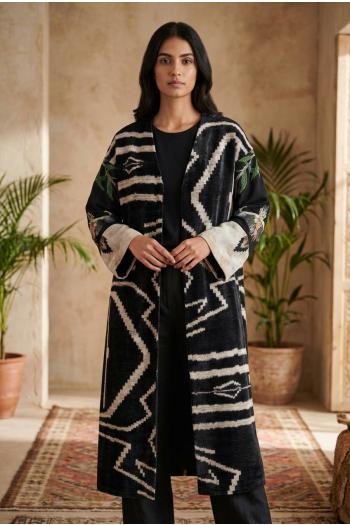 21  Whispers of the Earth silk-blend kimono