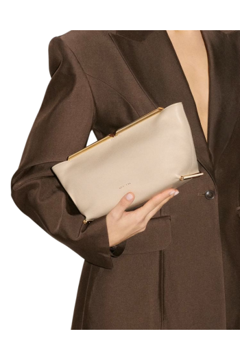 Galerie leather clutch in meringue