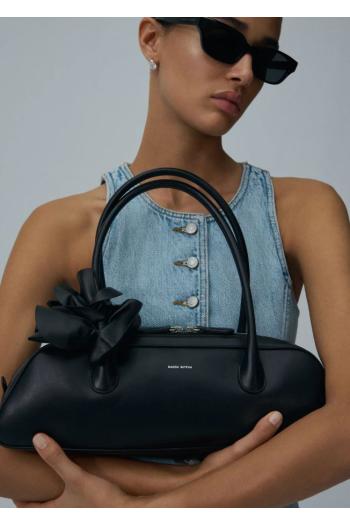 Brigitte trapeze leather bag in black 