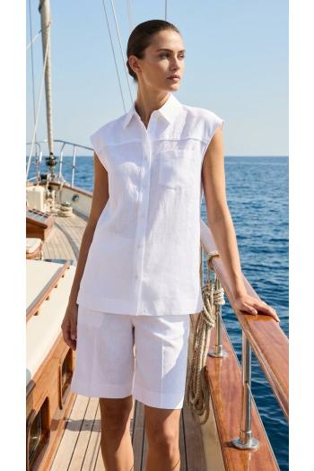 Linen shorts in white 