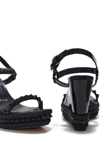 Pyra Clou 110 patent leather sandals in black