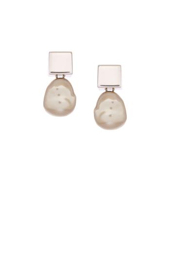 Pearl drop earrings in blush