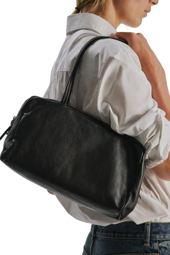 Astra Bowling waxed leather bag in black