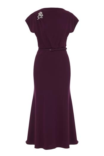 Flower-brooch crepe midi dress in prune