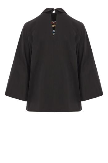 Wide-sleeve printed blouse in black