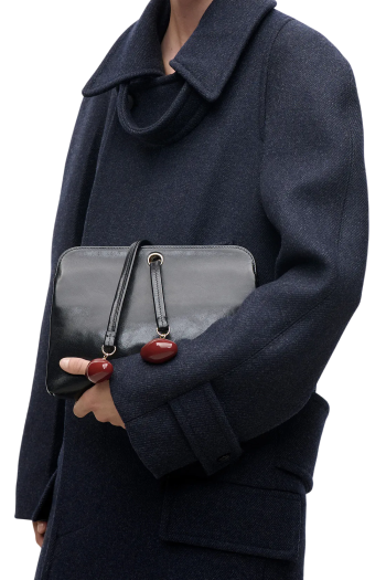 Kizette leather clutch bag in black
