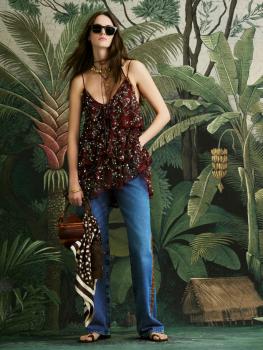 Rooted Grace werregue palm top-handle bag in wine